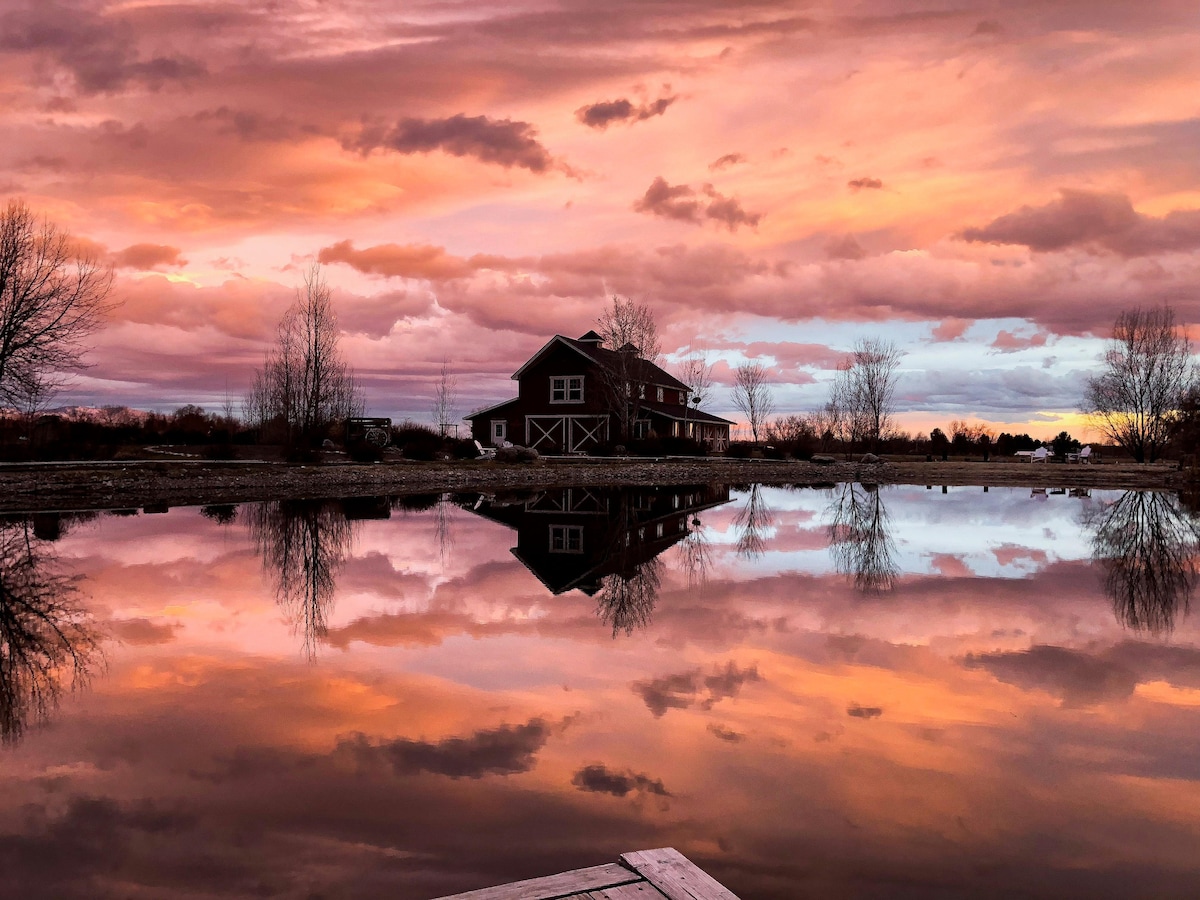 The Red Barn at Lake Rivendell