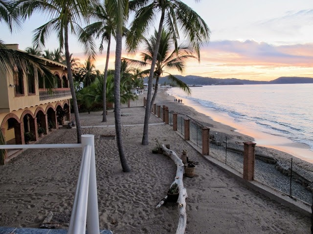 Tropical Beach House @ La Esquina Perezosa