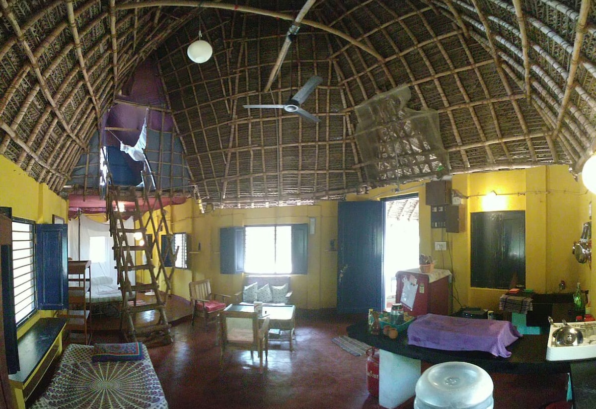 Sea view bungalow, Quiet beach