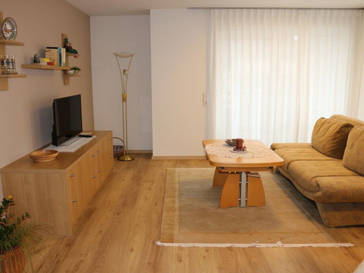 Ferienwohnung am Berg, (Bräunlingen), Ferienwohnung, 90 qm, 2 Schlafzimmer, 1 Wohn-/Schlafzimmer, Terrasse,最多5人