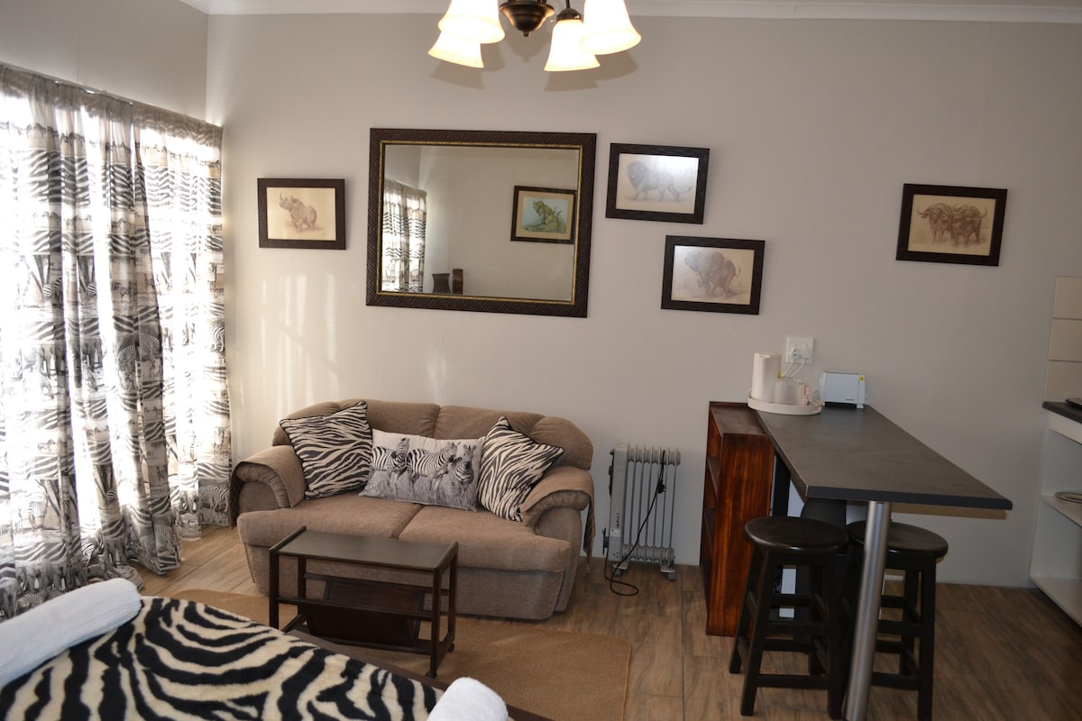 Shumba Valley Guest Farm - Zebra Unit