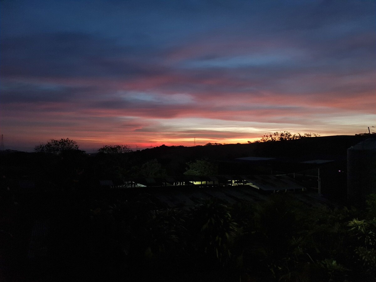 Casa de campo en Tilarán, segura y cálida.