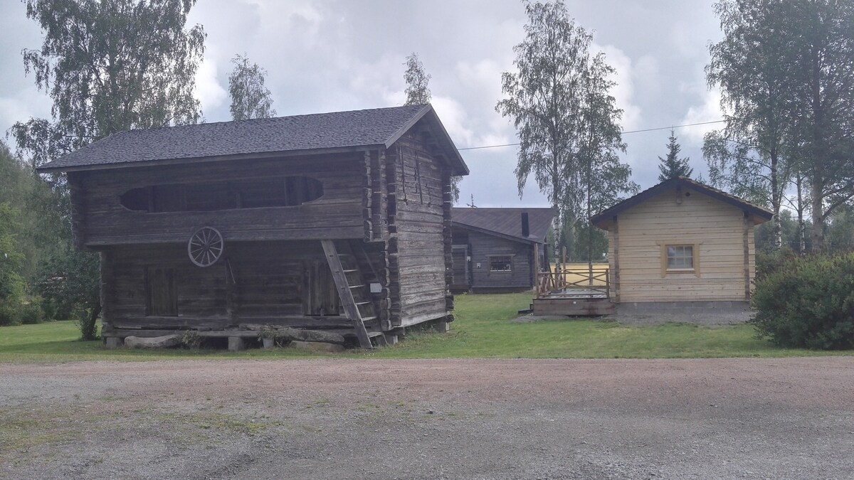 Maalaisidyllinen yö Antti - Aitassa