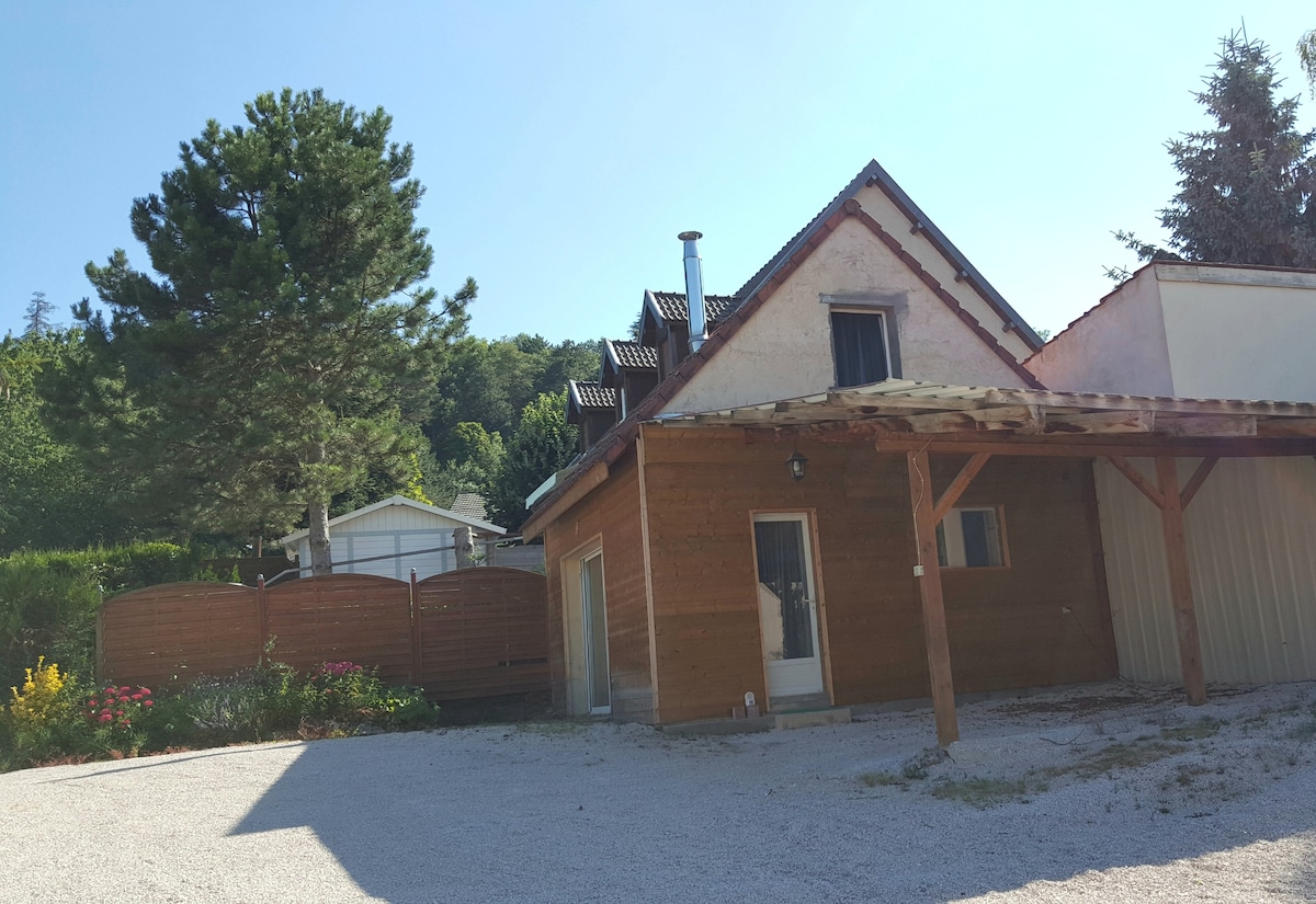 Maisonnette Hautes-Côtes de Nuits-Saint-Georges