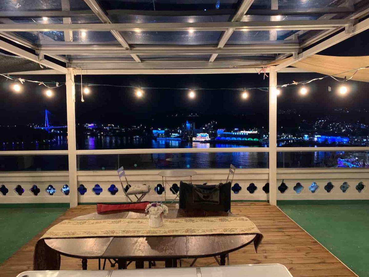 [Mondang House]可俯瞰屋顶夜景的独立民宅，可欣赏丽水夜海的喧嚣之旅