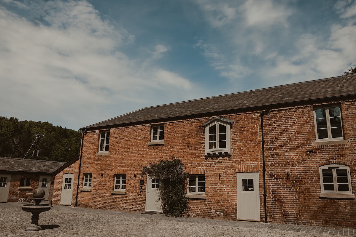 The Old Dairy、The Stables、Garthmyl Hall