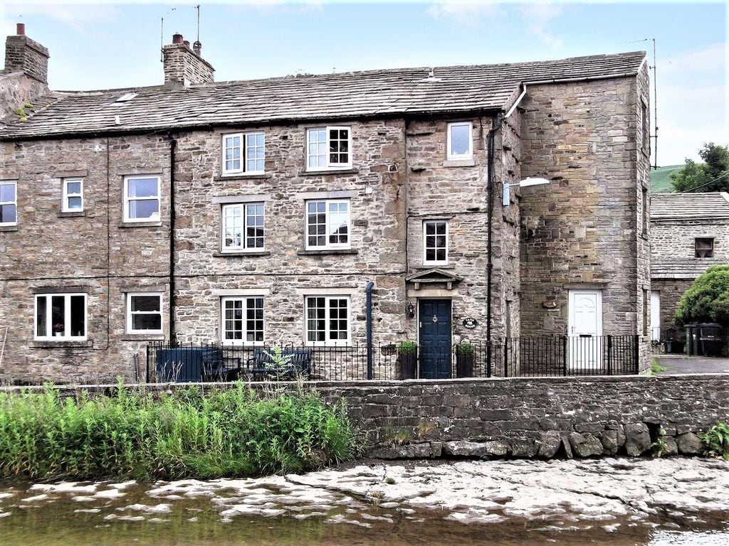 Cosy, traditional cottage, Hawes, Yorkshire Dales.