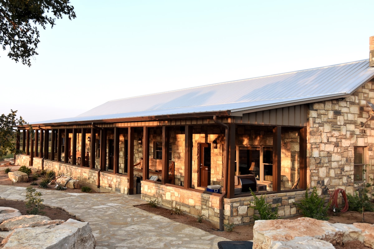 Dolomite Lodge on The 5 J Ranch