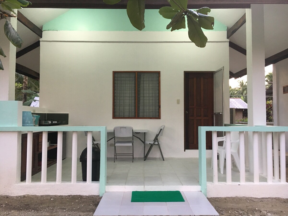 Siargao Strawberry's homestay Cottage 3