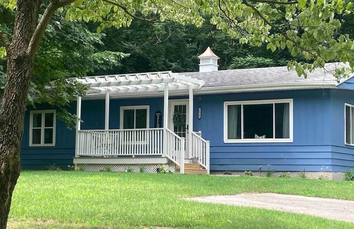 Hidden Cottage (Near Notre Dame/Andrews)