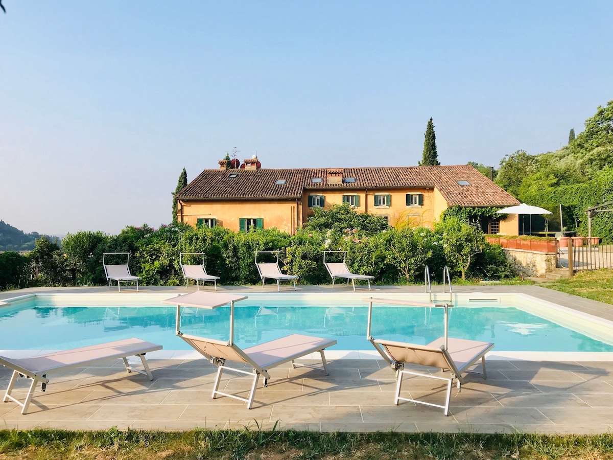 迷人的别墅，私人泳池，非常靠近维罗纳