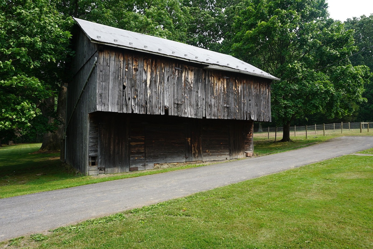 Countryside Farmhouse