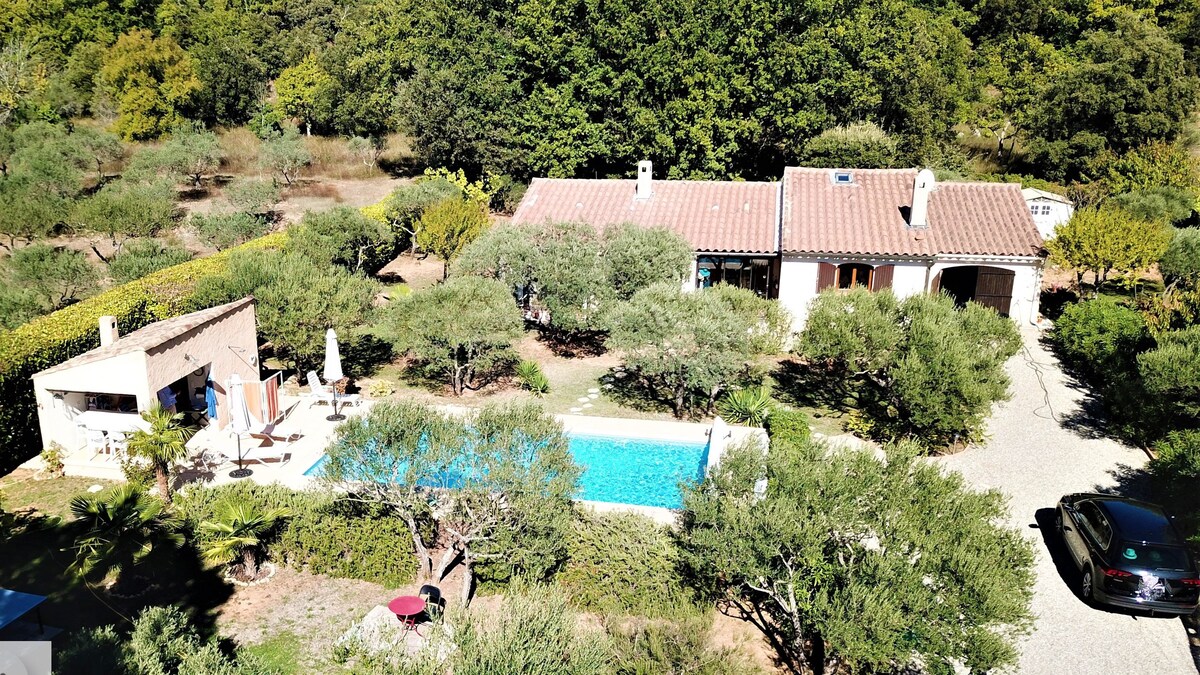 Villa familiale piscine privée provence  verdon