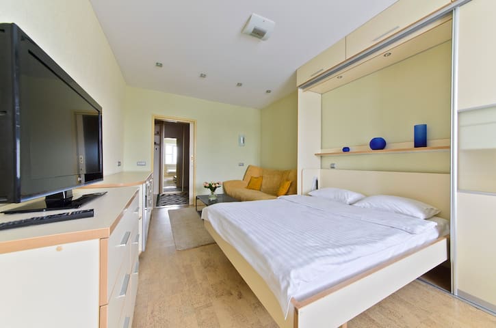 明斯克南部小镇Trayetskaye Pradmyestsye