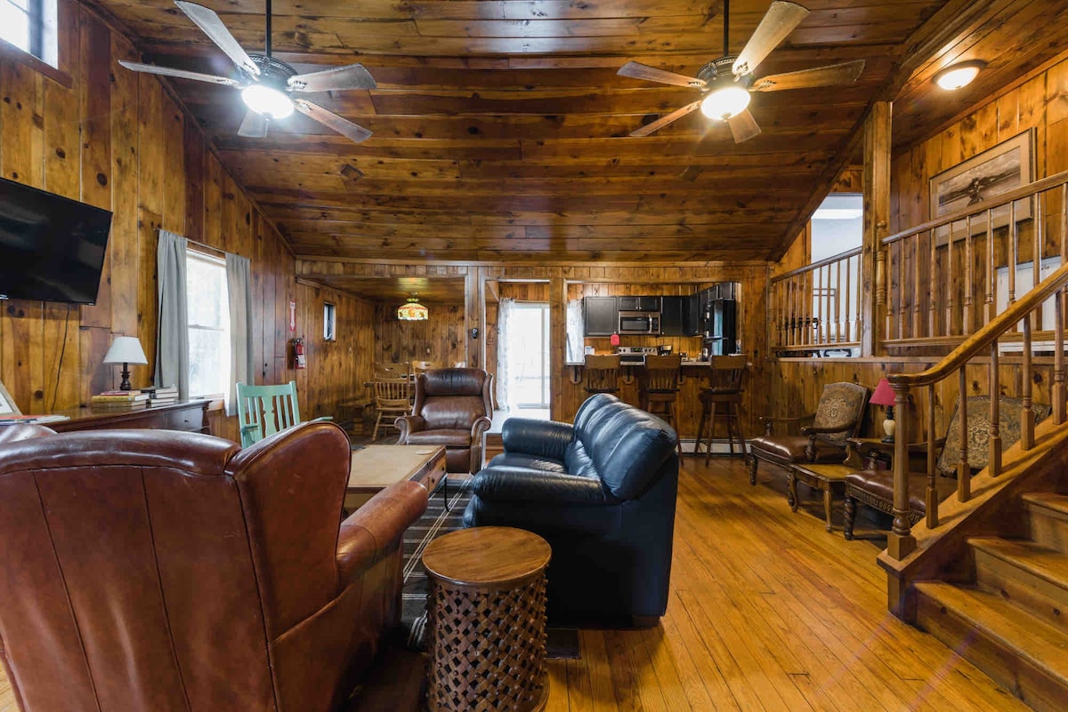 Hopatcong Cottage - Master Bedroom