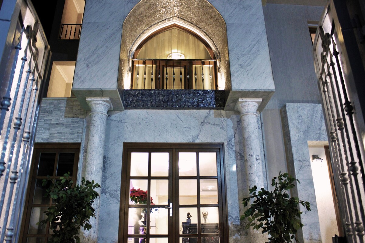 阿拉伯风格别墅-带露台的安达卢西亚单间公寓
