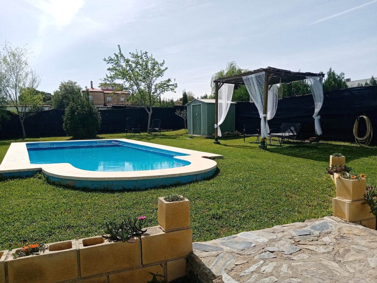 Acogedor Chalet con bonita Piscina Villa Papeles