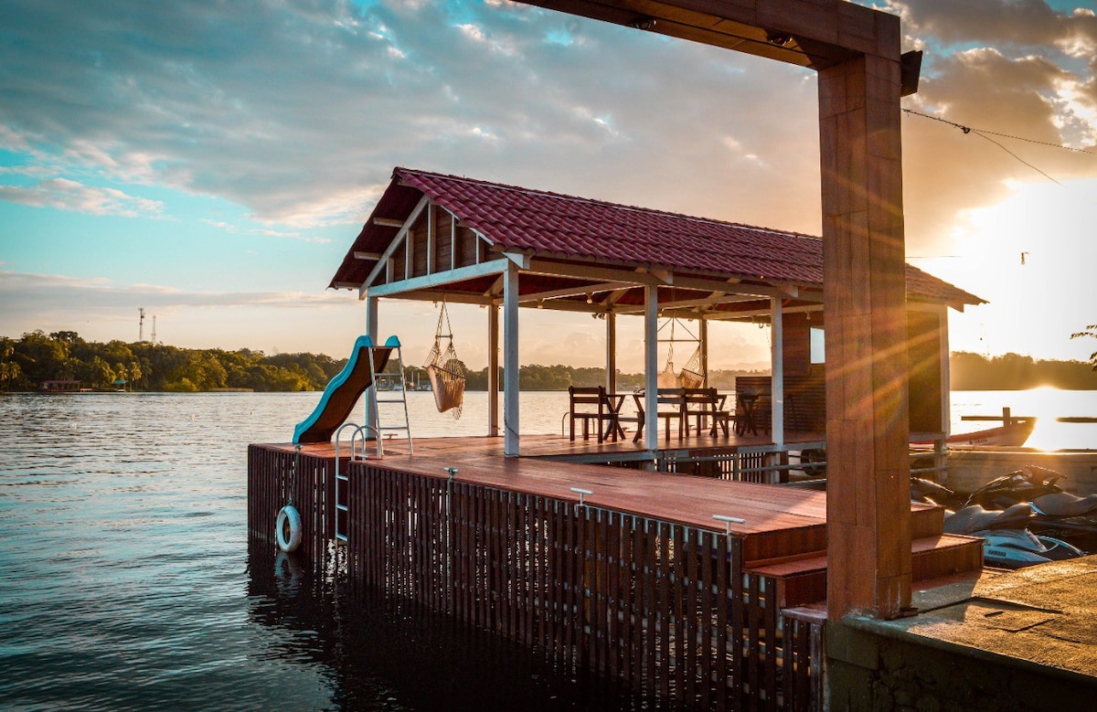 ❂ Casa Shekina frente al Castillo San Felipe