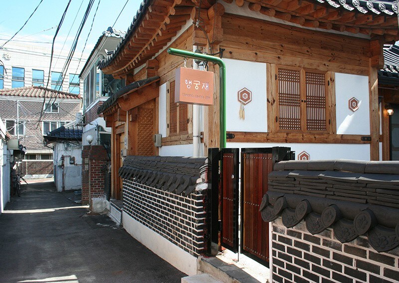 [suwon]韩国传统房屋，靠近Hang-gung