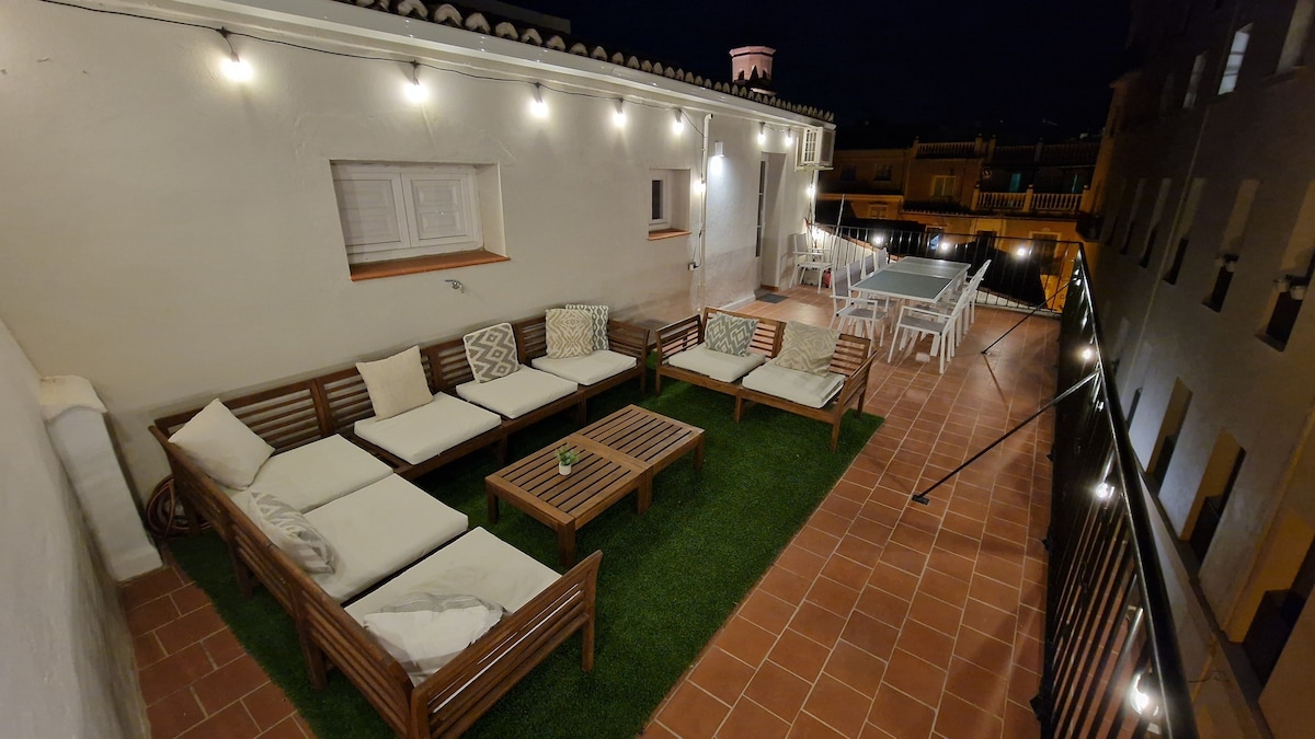 Stay Homy Málaga. Spectacular terrace, 9 bedrooms
