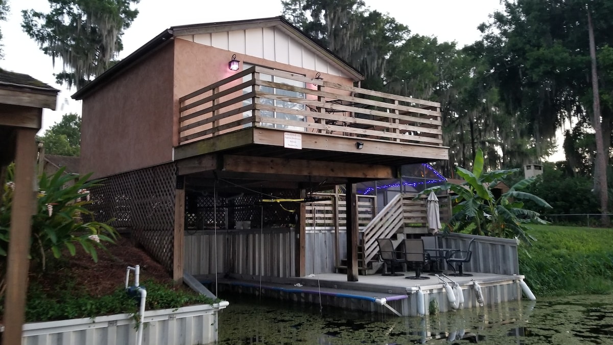 Cypress Boathouse度假屋度假屋