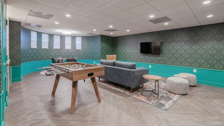 RGVtYW5kUGljdHVyZToxOTQzMTgyNzQ1