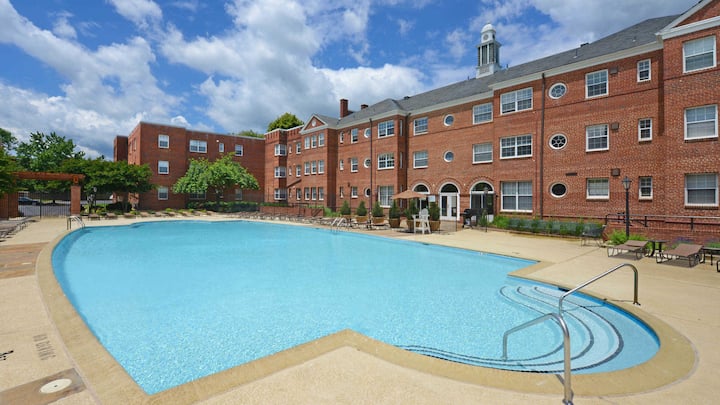 RGVtYW5kUGljdHVyZToxOTQzMTgyNzQ3