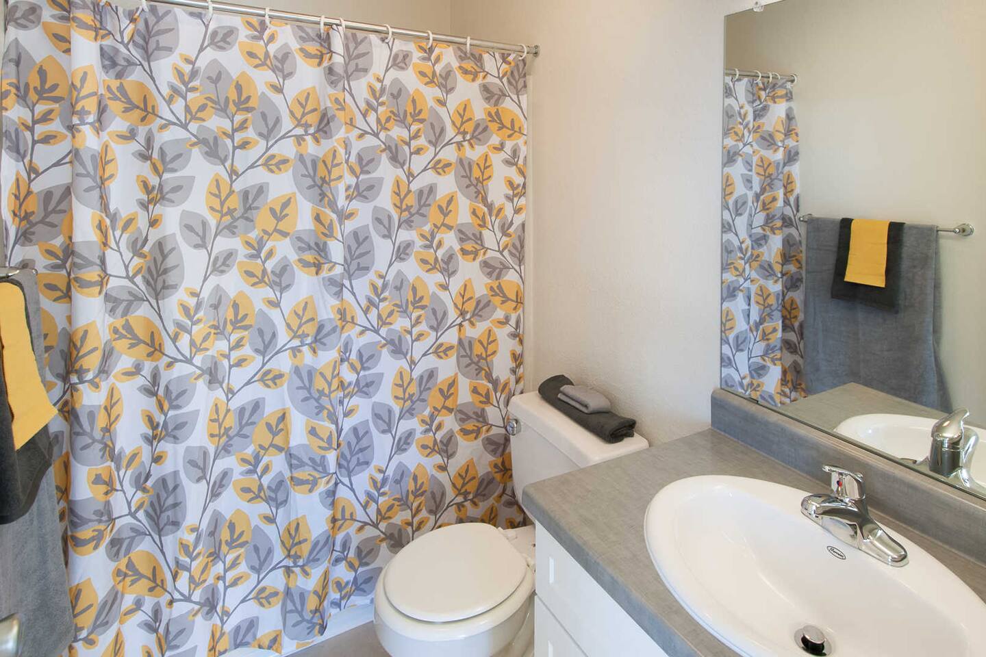 , an Airbnb-friendly apartment in San Diego, CA