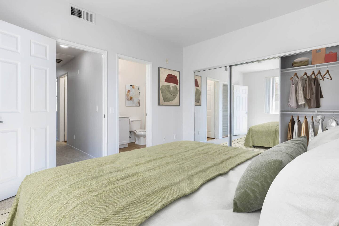 , an Airbnb-friendly apartment in Santa Clarita, CA