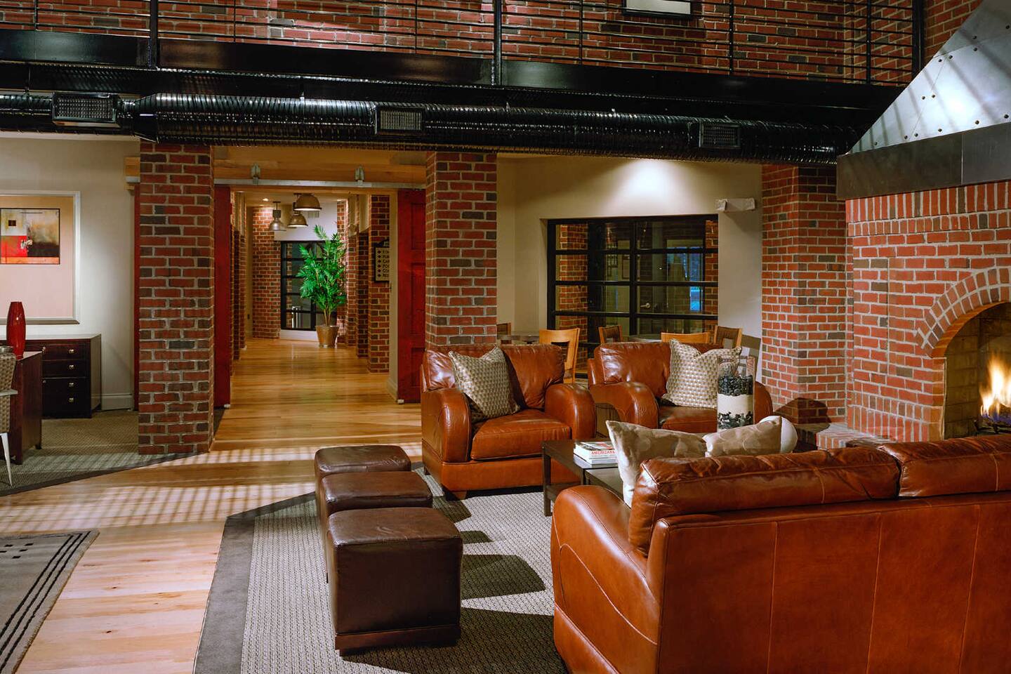 , an Airbnb-friendly apartment in Alexandria, VA
