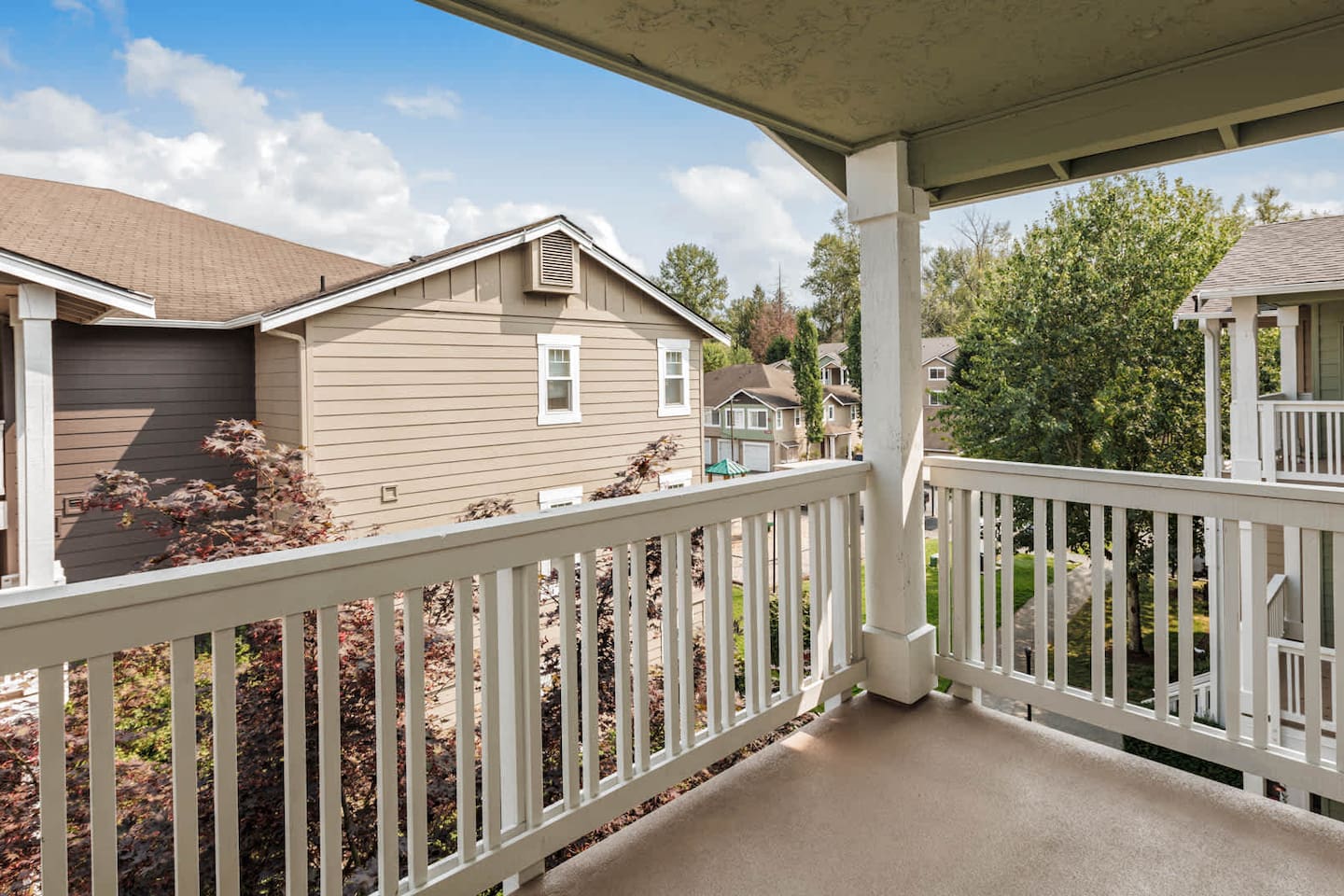 , an Airbnb-friendly apartment in Bothell, WA