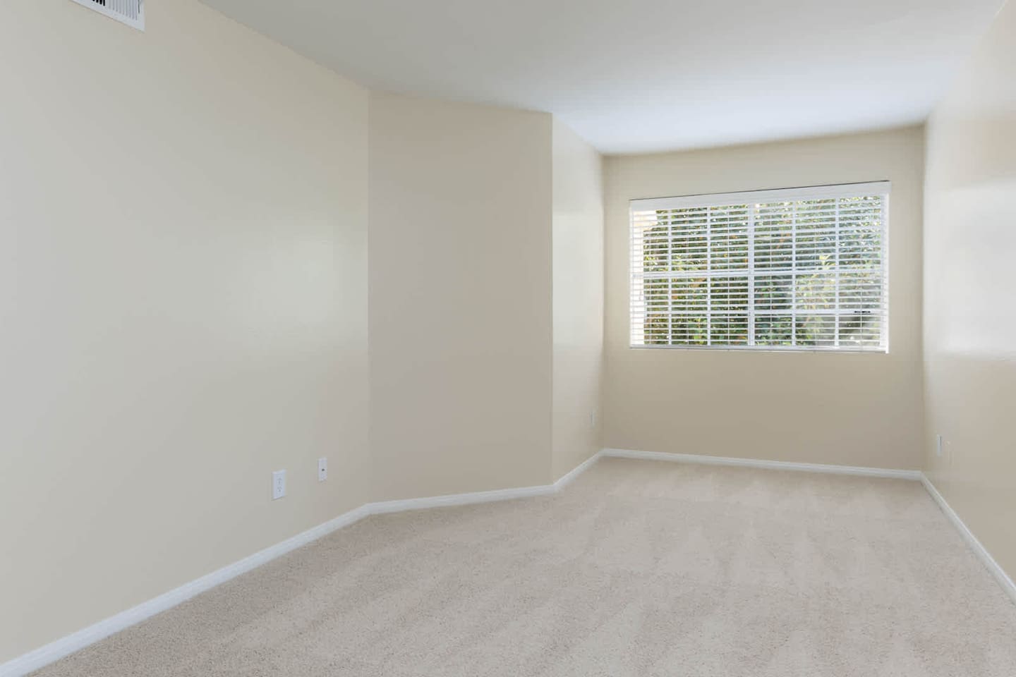 , an Airbnb-friendly apartment in San Diego, CA