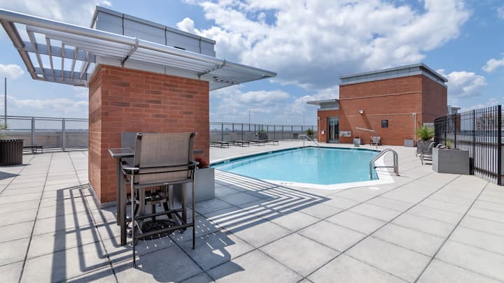 RGVtYW5kUGljdHVyZToxOTQzMTgyMDg2