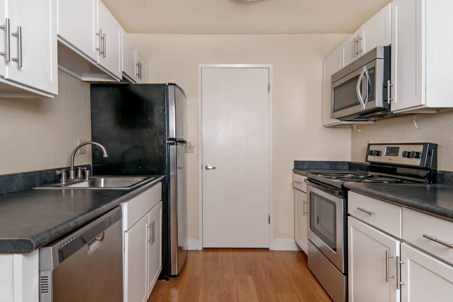 , an Airbnb-friendly apartment in San Jose, CA