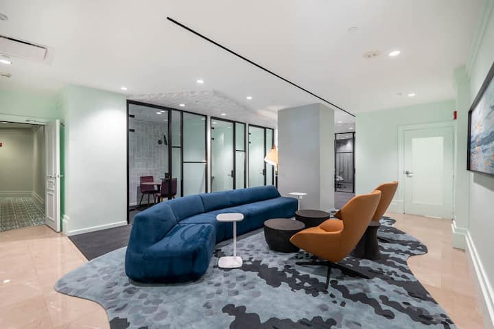 RGVtYW5kUGljdHVyZToxOTUxNTk3MDc2