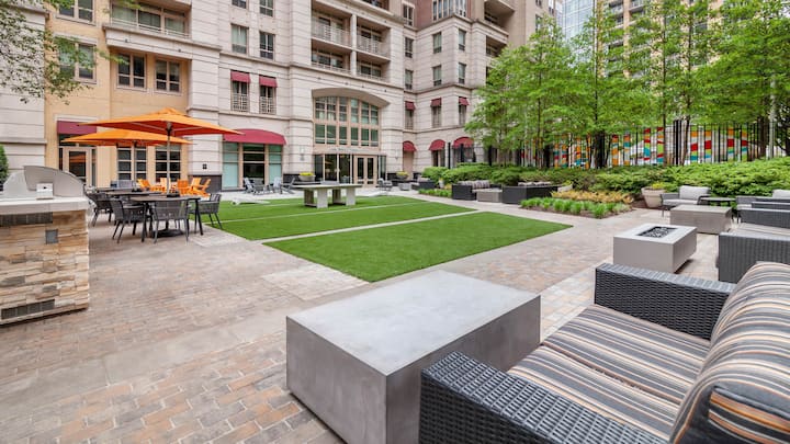 RGVtYW5kUGljdHVyZToxOTUxOTgzNTMz