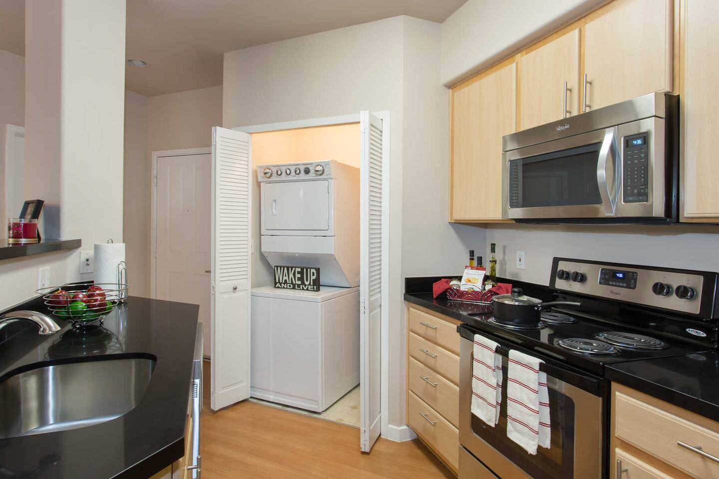 , an Airbnb-friendly apartment in Pasadena, CA