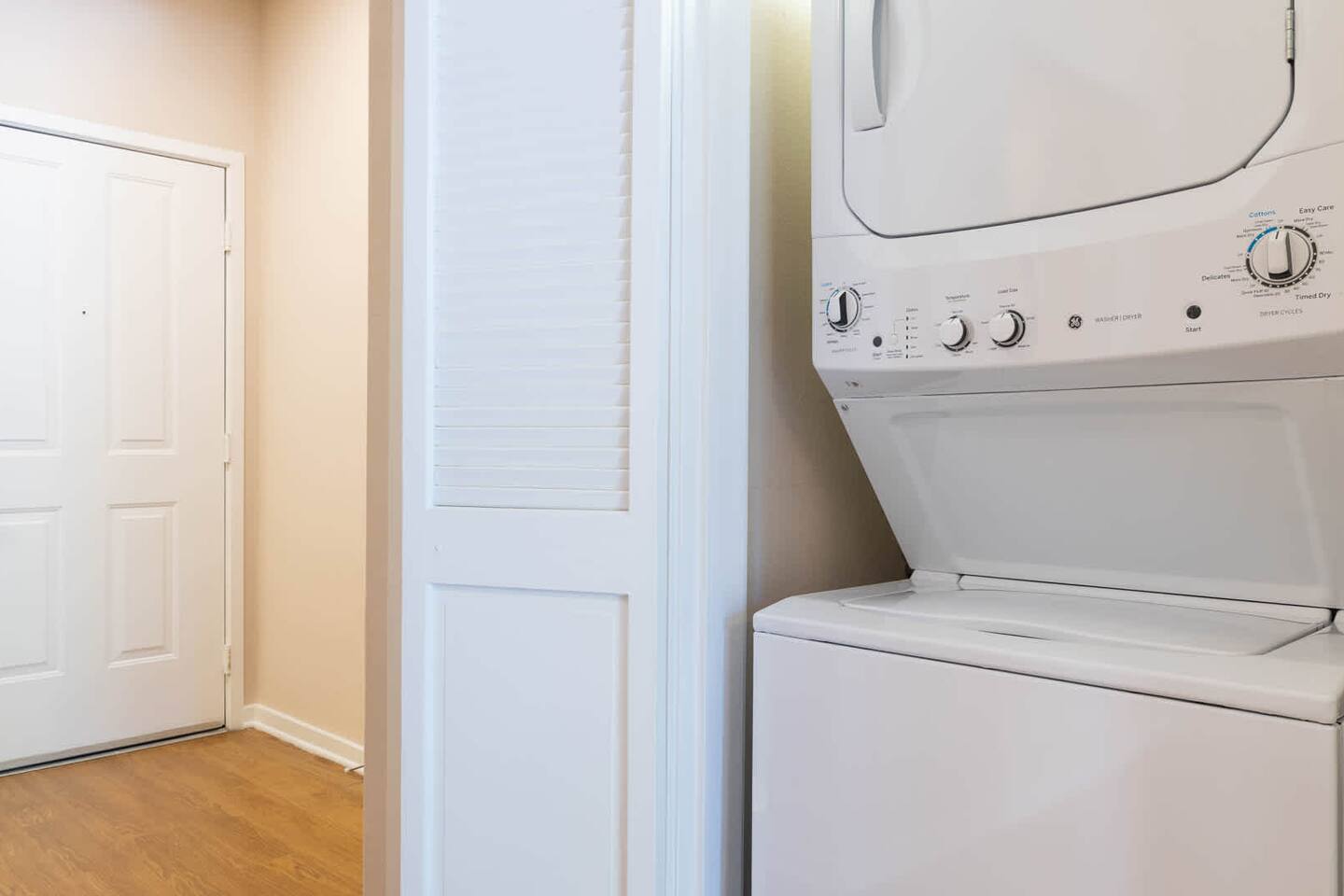 , an Airbnb-friendly apartment in Pasadena, CA
