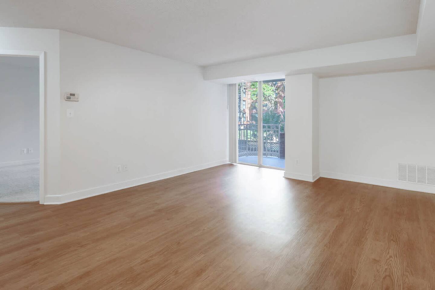 , an Airbnb-friendly apartment in Bethesda, MD