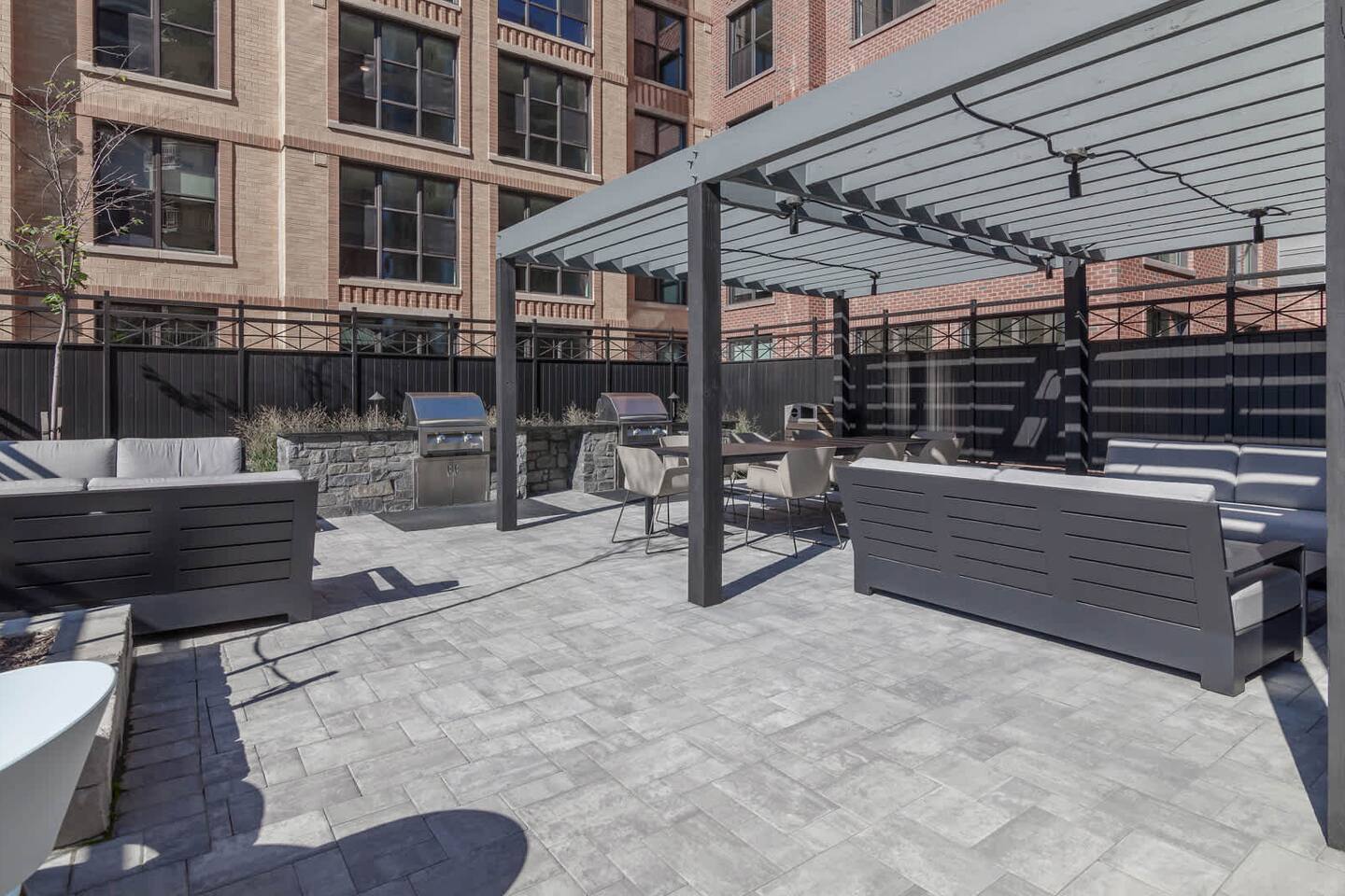 , an Airbnb-friendly apartment in Bethesda, MD