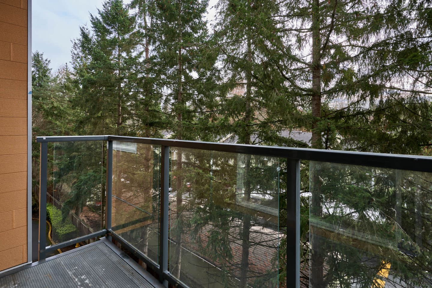 , an Airbnb-friendly apartment in Redmond, WA