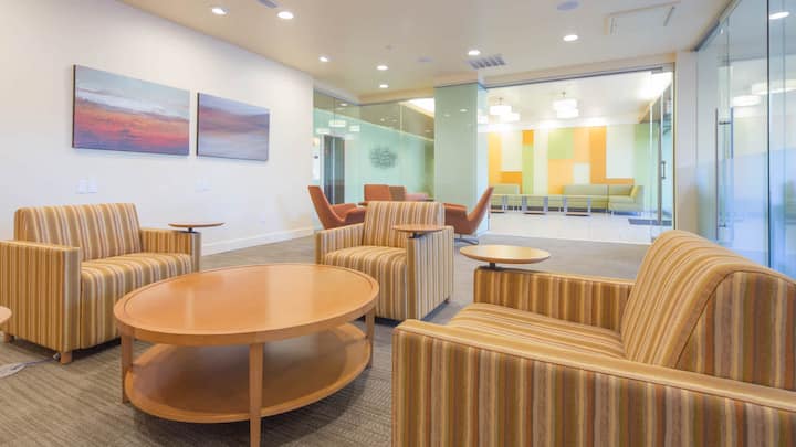 RGVtYW5kUGljdHVyZToxOTUxNTk4ODQ1