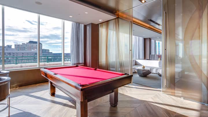 RGVtYW5kUGljdHVyZToxOTUxOTgwMzMw