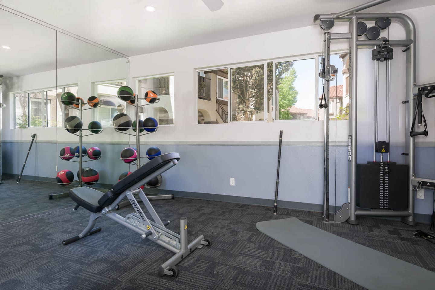 , an Airbnb-friendly apartment in San Diego, CA