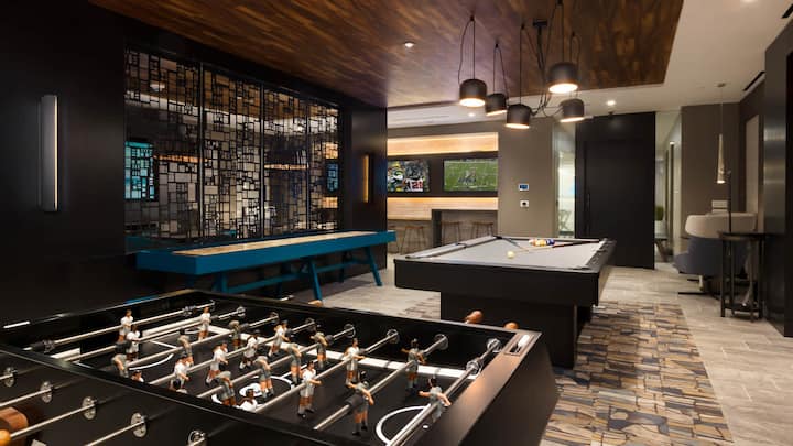 RGVtYW5kUGljdHVyZToxOTU1MTk3NTI4