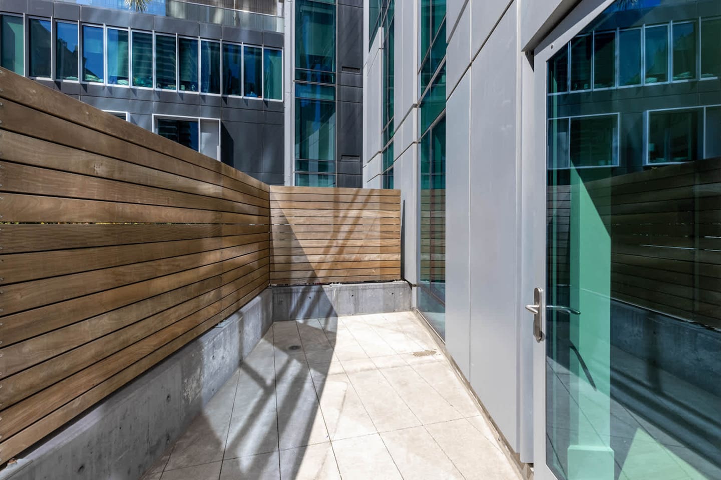 , an Airbnb-friendly apartment in San Francisco, CA