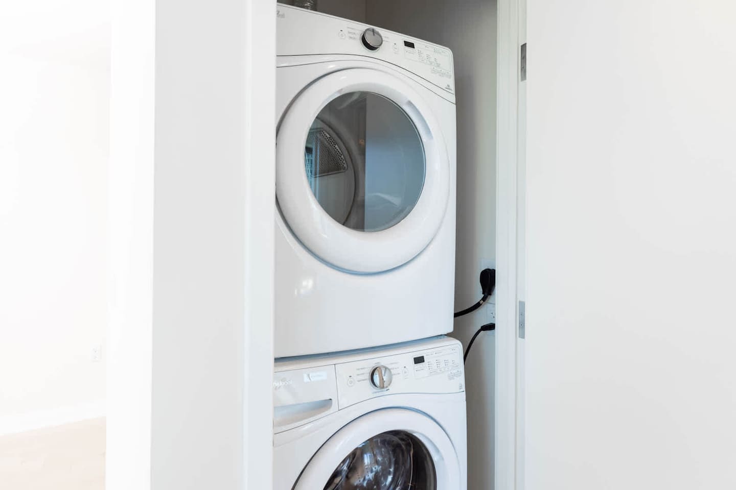 , an Airbnb-friendly apartment in San Francisco, CA