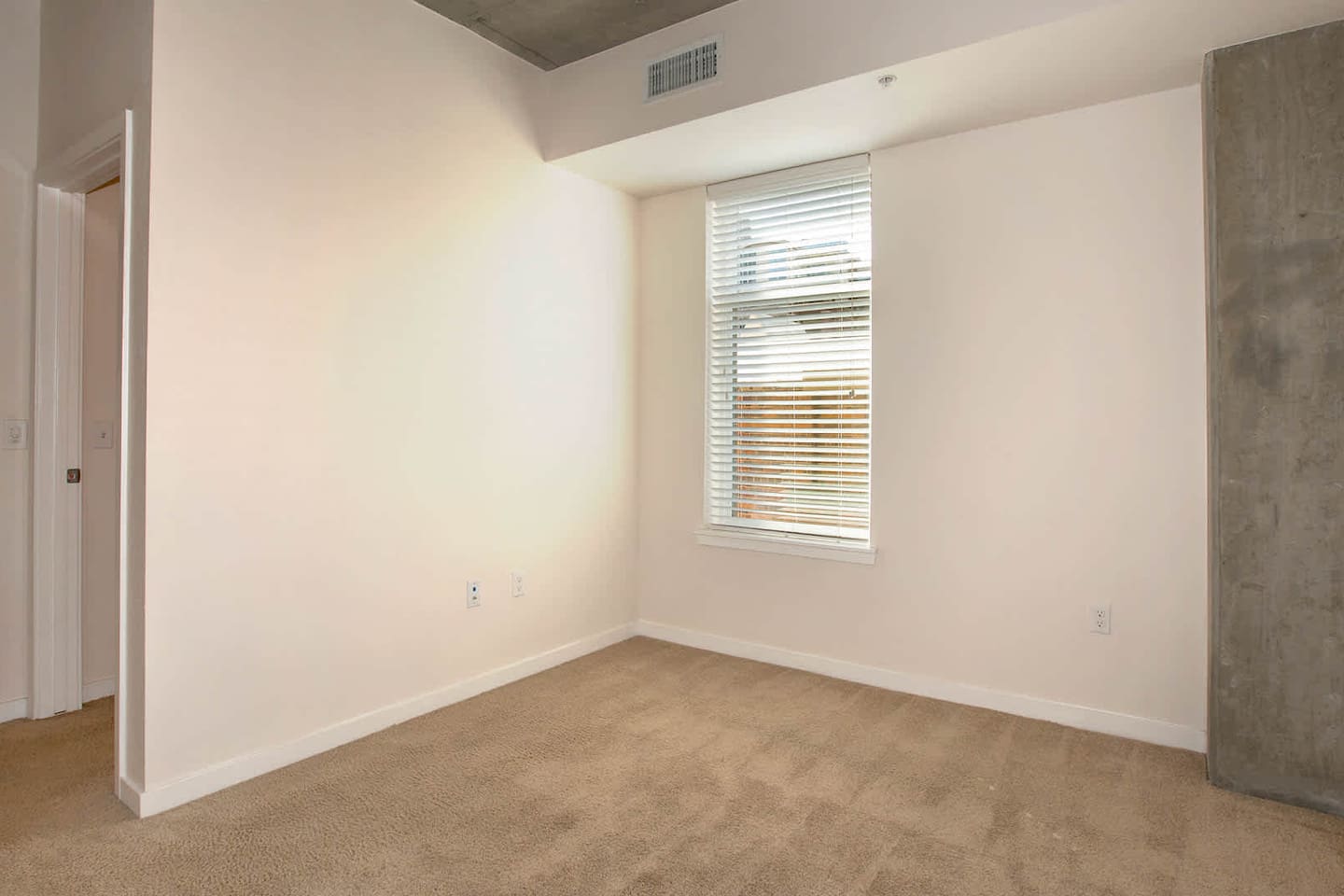 , an Airbnb-friendly apartment in Denver, CO