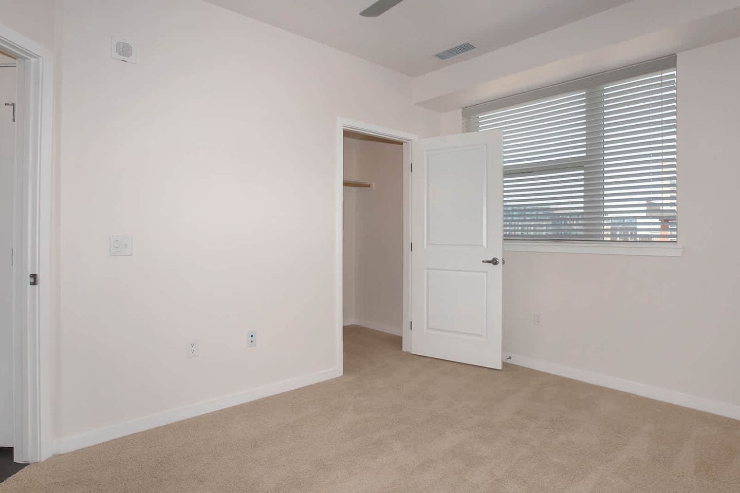 , an Airbnb-friendly apartment in Denver, CO
