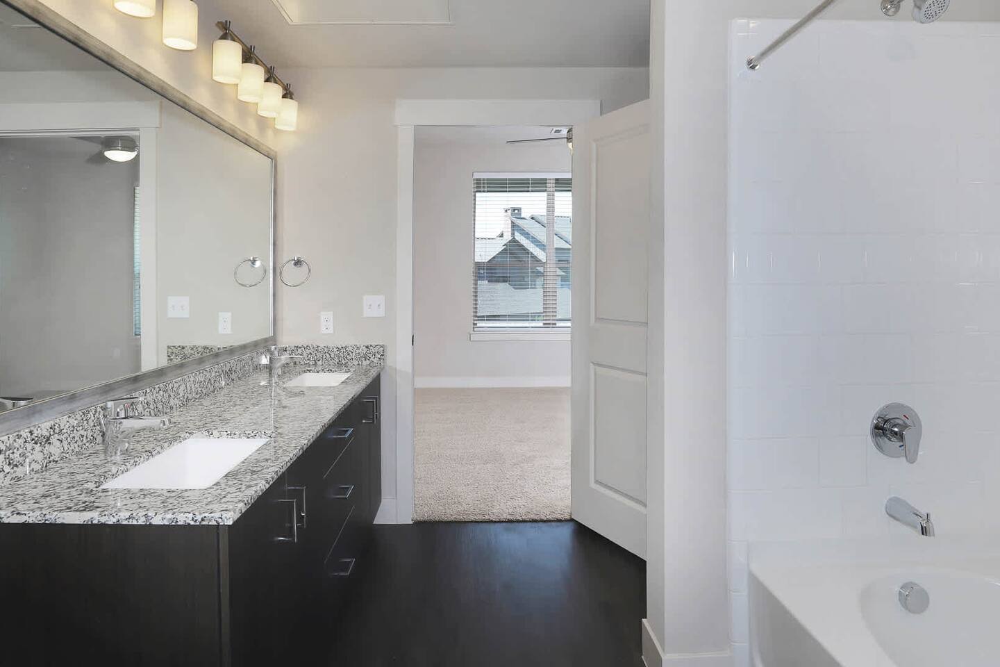 , an Airbnb-friendly apartment in Castle Rock, CO